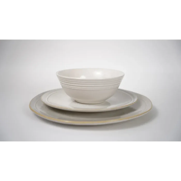 Beige Dinner Plate with Gold Circle and Rim