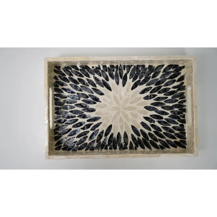 Small Beige and Black Shell Tray Set